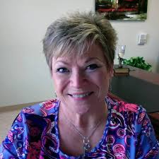 Paula Pickens's Instagram, Twitter & Facebook