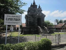 Check spelling or type a new query. Candi Pawon Yang Mungil Terlihat Dari Sisi Badan Jalan Foto Candi Pawon Magelang Tripadvisor