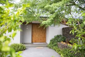 Contemporary architecture is the architecture of the 21st century. Modern Or Contemporary What S The Difference In Home Styles Wsj