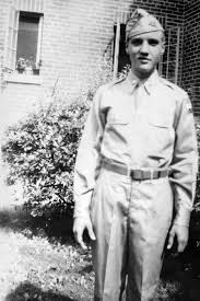 See more ideas about elvis presley, elvis, elvis presley photos. Elvis Presley S Life In Photos Rare Photos Of Elvis Presley