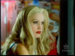 Pin By Nat On Gwen Stefani Gwen Stefani Style Beauty Cool Hairstyles