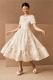 What To Wear To A Courthouse Wedding And Where To Shop