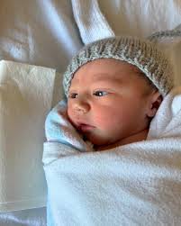 A B B E Y (@hi_abbeyy)