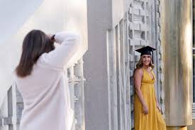 Purdue students take graduation photos around campus
