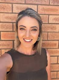 Adele Mcnamara's Instagram, Twitter & Facebook