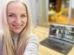 Donna Rudman's Instagram, Twitter & Facebook