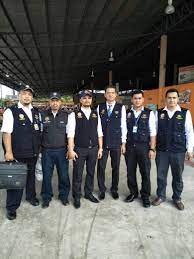 Kepada mereka yang berminat, daftarlah dengan kadar segera. Kkmalaysia On Twitter Inilah Uniform Pegawai Penolong Pegawai Kesihatan Persekitaran Kkm Yang Bertanggung Jawab Membuat Rondaan Dan Mengeluarkan Notis Peringatan Kpd Perokok Yang Didapati Merokok Di Kawasan Larangan Sepanjang Tempoh