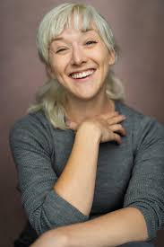 Jess Peet's Instagram, Twitter & Facebook