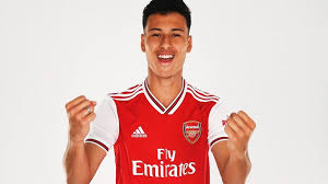 When season four begins, you'll need a bigger arsenal and the battle pass provides. Five Current Richest Arsenal Player Latest Top 10 Richest Footballer In The World 2018 2019 Arsene Wenger Is Famously Astute When It Comes To Selling Players At The Right Time