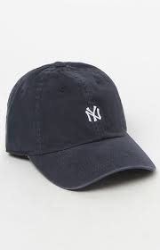 Top Off Your Sporty Casual Style With The New York Yankees Washed Micro Baseball Cap It Has A Washed Cotton Twill Construct Baseball Cap Yankees Hat Dad Hats