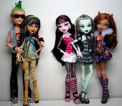 Деби дерриберри, джонкуил гуд, кристина милиция и др. Kukly Monster High Istoriya Sozdaniya