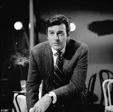 Mike Connors Of Mannix Fame Dies Aged 91 Mike Connors Michael Connor Connor