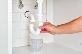 Sink P Trap- How Do These Parts Go Back Together? How Does The Lower Joint  Seal? How Does That Gasket Go In? : R/Plumbing