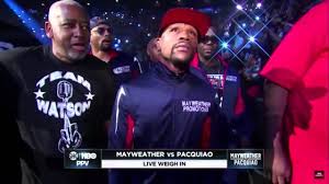 Big bottles for those big moments… Floyd Mayweather Makes His Entrance With The Rest Of The Money Team Youtube