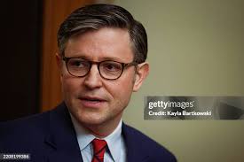 25 Photos & High Res Pictures