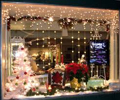 Image Result For White Christmas Window Display Weihnachtsbeleuchtung Furs Fenster Hangende Weihnachtsbeleuchtung Weihnachtslichter
