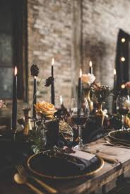 40 Stunning Halloween Wedding Table Setting Ideas Vis Wed Wedding Table Settings Christmas Wedding Centerpieces Halloween Wedding