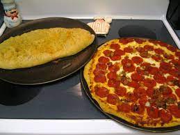 Bread Machine Garlic Bread Pizza Dough Pizza Recipes Dough Bread Machine Garlic Bread Pizza