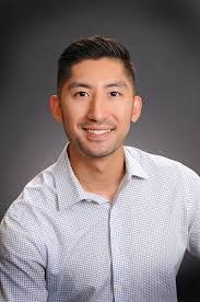 Ron Le's Instagram, Twitter & Facebook