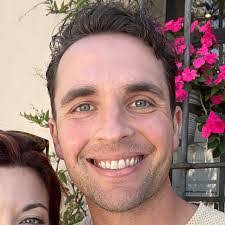 Cameron Barnard's Instagram, Twitter & Facebook