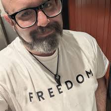 Taylor Kitsch still has a soft spot for "Friday Night Lights" character  Riggins! Texas forever 💙 💛