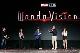 What Is The Age Difference Between Wandavision Co Stars Elizabeth Olsen And Paul Bettany