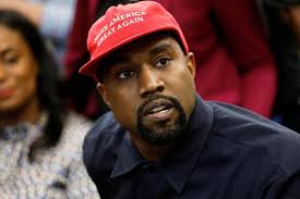 Kanye West tapasi Donald Trumpin Valkoisessa talossa ja paljasti  puhelimensa salasanan koko maailmalle