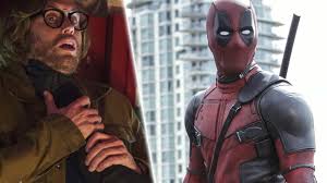 Im vorspann werden weder schauspieler noch verantwortliche beim namen genannt, sondern als überbezahlt und unwichtig verhöhnt, bzw. Marvel Star Drohten 5 Jahre Haft Verfahren Gegen Deadpool Darsteller T J Miller Entschieden Kino De