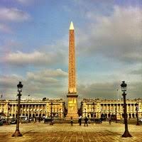 In the center there was an equestrian statue of the king louis xv, made to celebrate his better health after having suffered a long illness. Place De La Concorde Paris Ile De France