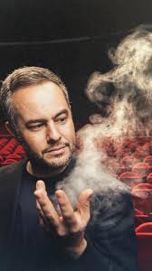 Nos vemos menos de lo que querríamos, pero cuando lo hacemos, parece que no  ha pasado el tiempo. Menudos sinvergüenzas… ¡Qué gustazo volver a  juntarnos! @inakiurrutia @canco_drilo @karimcomico @sinaciotv