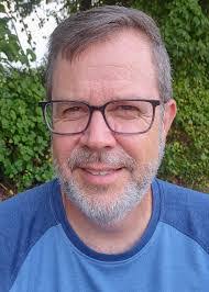 Douglas Lloyd's Instagram, Twitter & Facebook