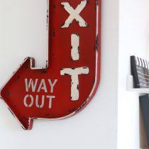 Um der instabilen qualität der produkte. Exit Schild My Home Is My Horst