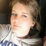 Cindy Hoog's Instagram, Twitter & Facebook