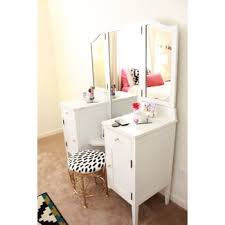 Get it now on amazon.com. Makeup Vanity Table With Lighted Mirror You Ll Love In 2021 Visualhunt