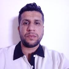 stundents of ashur university