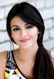 Is black hair considered brunette? Pin By Hectorvillogaschanta On She Is Victoria Justice Beauty Victoria