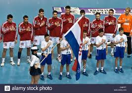 Is denk ich generationssache, wie bei den franzosen, jede generation andrer spitznamen. Handball Team Stockfotos Und Bilder Kaufen Alamy