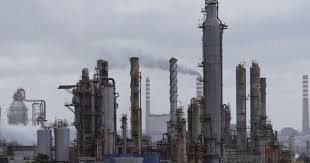 যে কারণে ভেনেজুয়েলার তেল ট্রাম্পের নজরে