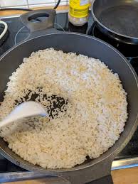 Asiatische Reispfanne Mit Gemuse Und Rindfleischstreifen Instakoch De Reispfanne Mit Gemuse Reispfanne Rindfleisch Rezepte Gesund