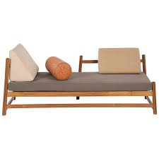 Daybeds can be used in any room, but, generally, because they tend to look more like a bed than a traditional sofa, they're best used in bedrooms. Antique And Vintage Daybeds 1 374 For Sale At 1stdibs
