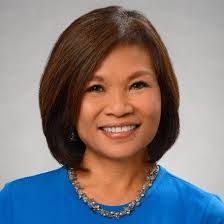 Valerie Davison's Instagram, Twitter & Facebook