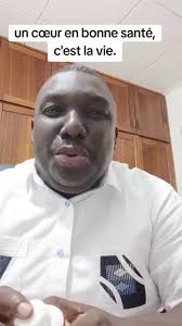 TRAITER LES TACHES, GOUDRONS, MAMIS AVEC EFFICACITE HUILE DE VITAMINE E AU  COLLAGENE ENRICHIE AU BOTANICA TIMOLA ET LE GEL CORRECTEUR MIRACLES Pour le  traitement des phares et mamis, associez l'huile ...