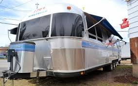 Installed a coleman polar cub air conditioner. 1999 Excella Triple Axle 35 5 Awnings Airstream Polishing Aluminum Fabrication Restore In 2020 Aluminum Fabrication Airstream Restoration Airstream