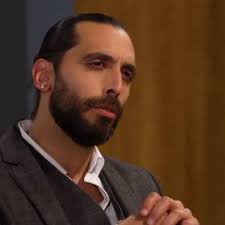 Senhora do Mar: Rafael sente que o perfume de Ricardo é igual ao do seu  atacante