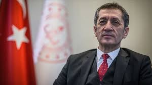 Milli eğitim bakanlığı i̇çin 2 i̇smi açıkladı: Milli Egitim Bakani Selcuk Ogrencilerimizi 2 Temmuz A Kadar Okulda Tutmakla Ilgili Calismalar Var