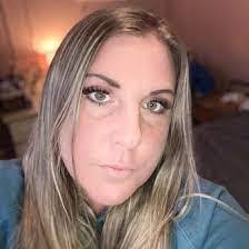 Loraine Colon's Instagram, Twitter & Facebook