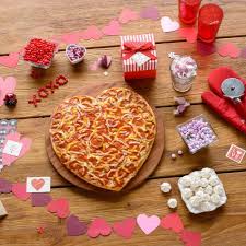 Pesaing anda mungkin mencoba untuk memenangkan. 10 Inspirasi Kado Sederhana Untuk Pacar Yang Berkesan 2019