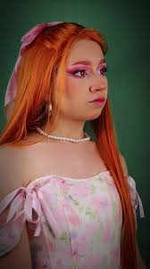 Me viste cara de gusanito: El diálogo de Teodora