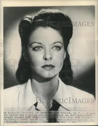 1947 Press Photo Anne Nagel files suit vs Doctors Franklyn Thorpe & VL  Andrew