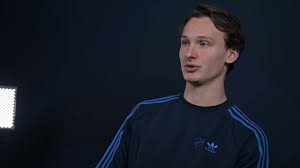 600 mil €* 21/10/1998 en ,. Hjalmar Ekdal Om Flytten Till Djurgarden